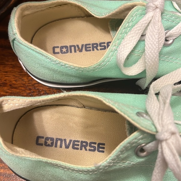 Converse Chuck All Star Tennis Shoes in Mint, Size 6, EUC - Picture 11 of 13